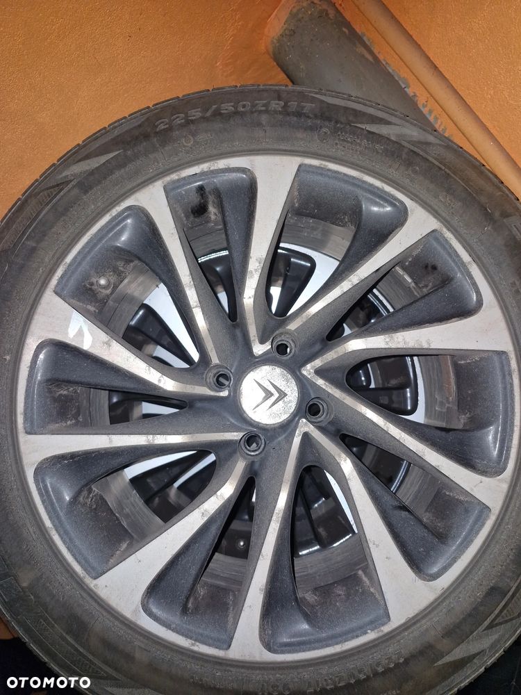 Citroën DS5 Hybrid4 EGS6 SoChic - 16