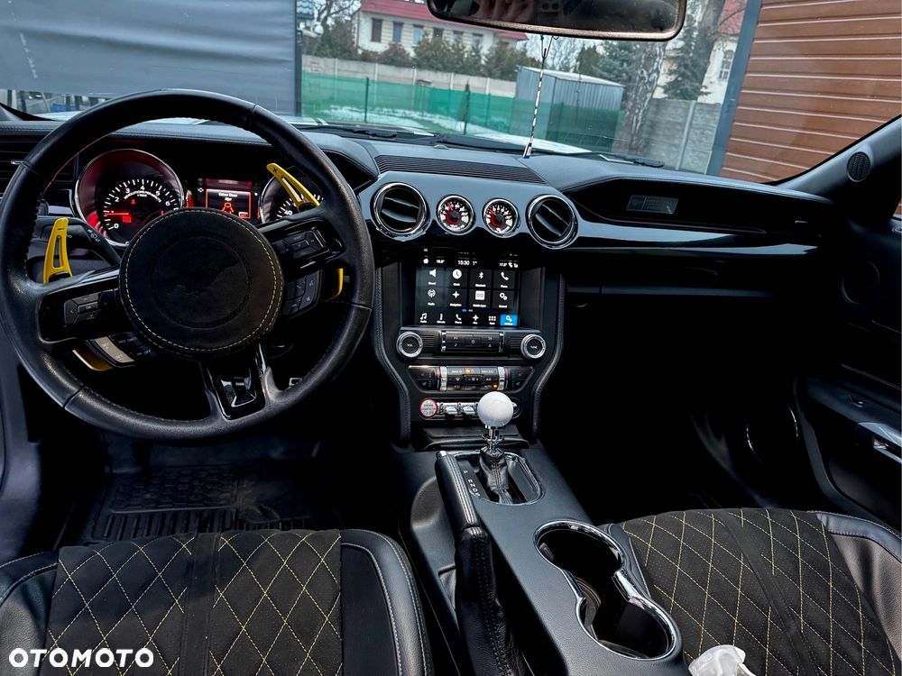 Ford Mustang - 11
