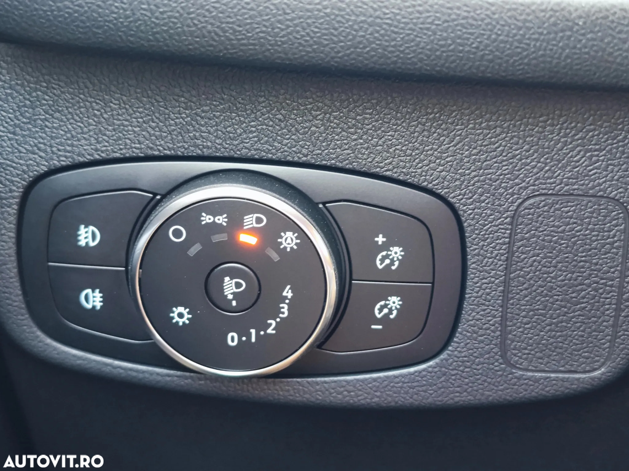 Ford Focus Turnier 1.5 EcoBlue Start-Stopp-System Aut. ACTIVE - 26