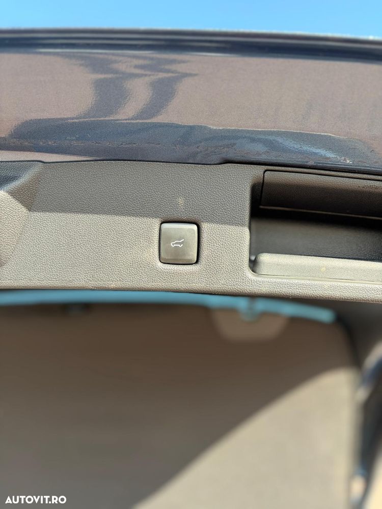 FORD Kuga 2023 — imagine 15