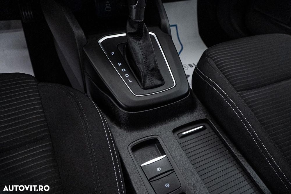 Ford Focus 1.0 EcoBoost MHEV Titanium - 28