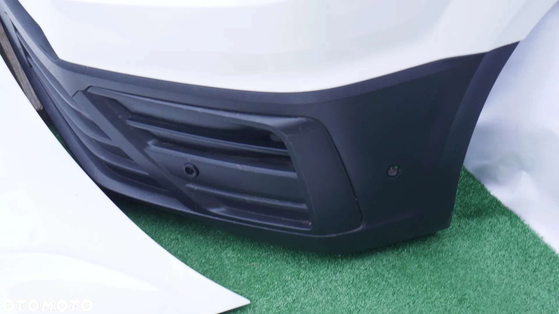 MASKA ZDERZAK GRILL LAMPY BŁOTNIKI PAS PRZEDNI CHODNICE BELKA VW CRAFTER II 2 - 10