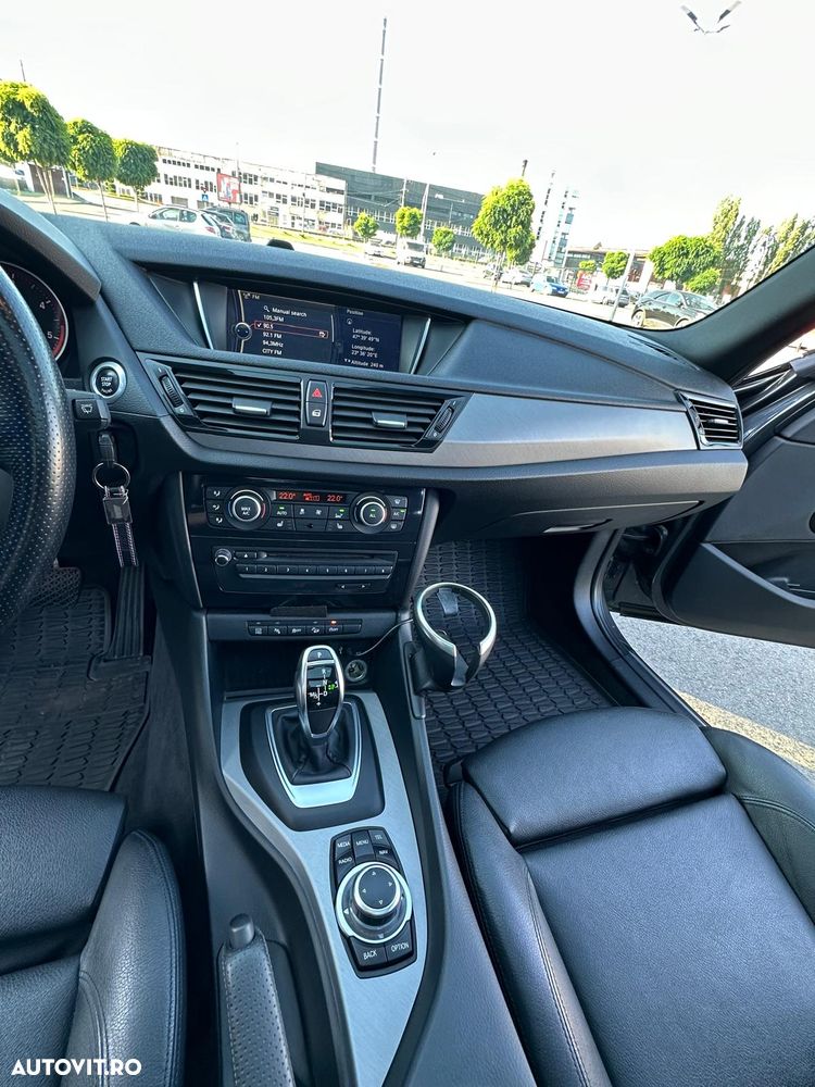 BMW X1 xDrive20d Aut. Sport Line - 23