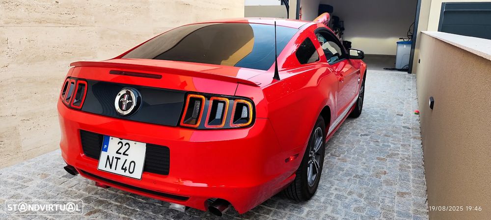 Ford Mustang - 8