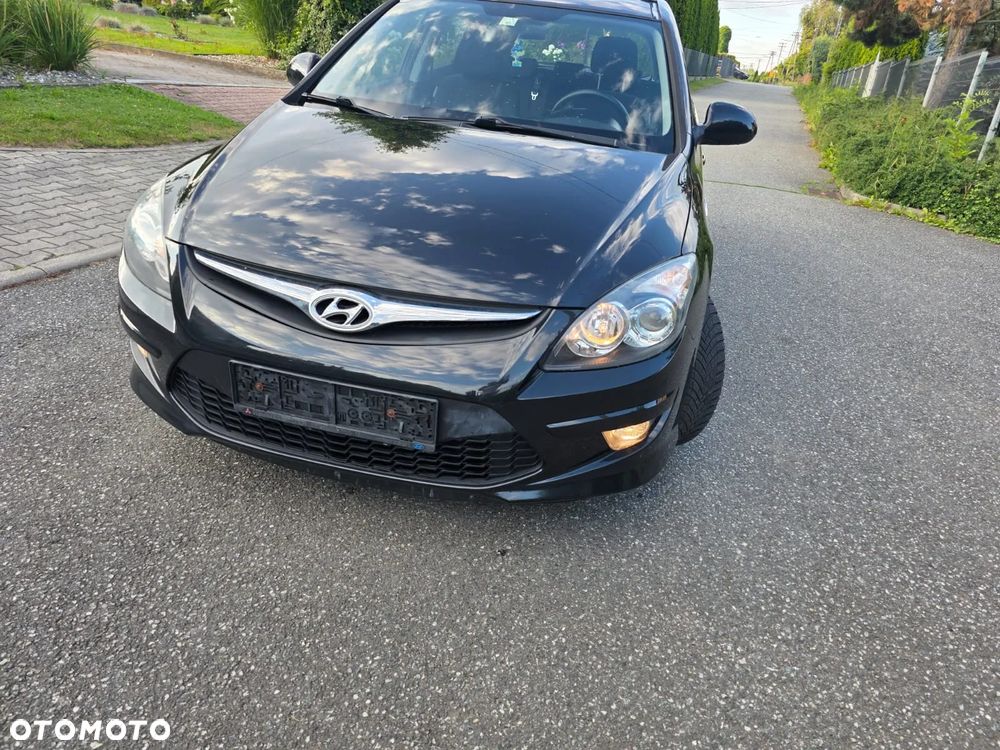 Hyundai i30 1.4 Base + World Cup - 25