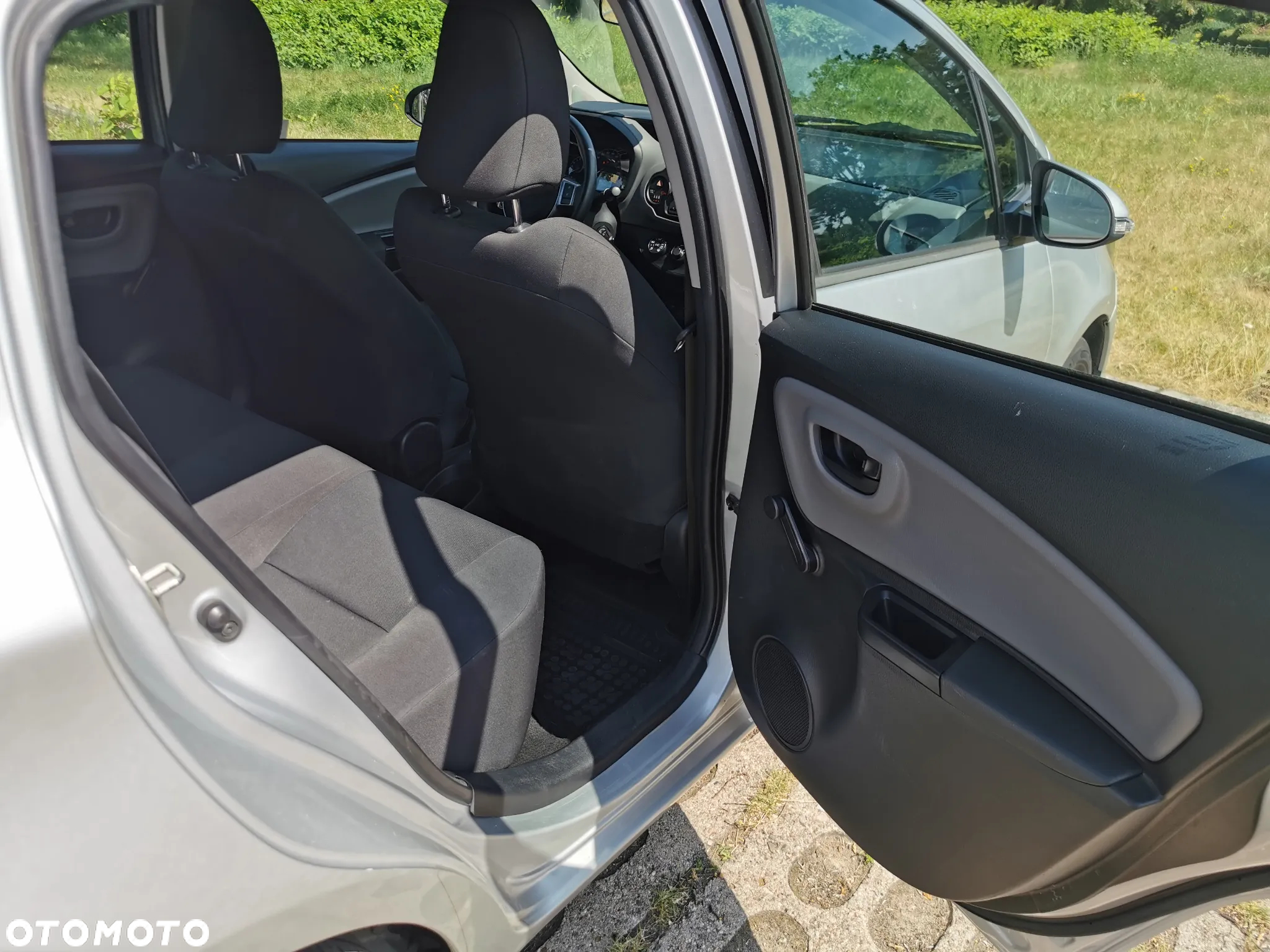 Toyota Yaris 1.5 Active - 21
