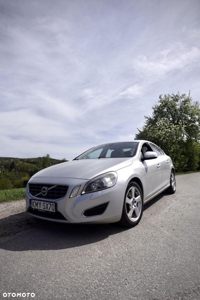 Volvo S60 D5 Momentum - 18