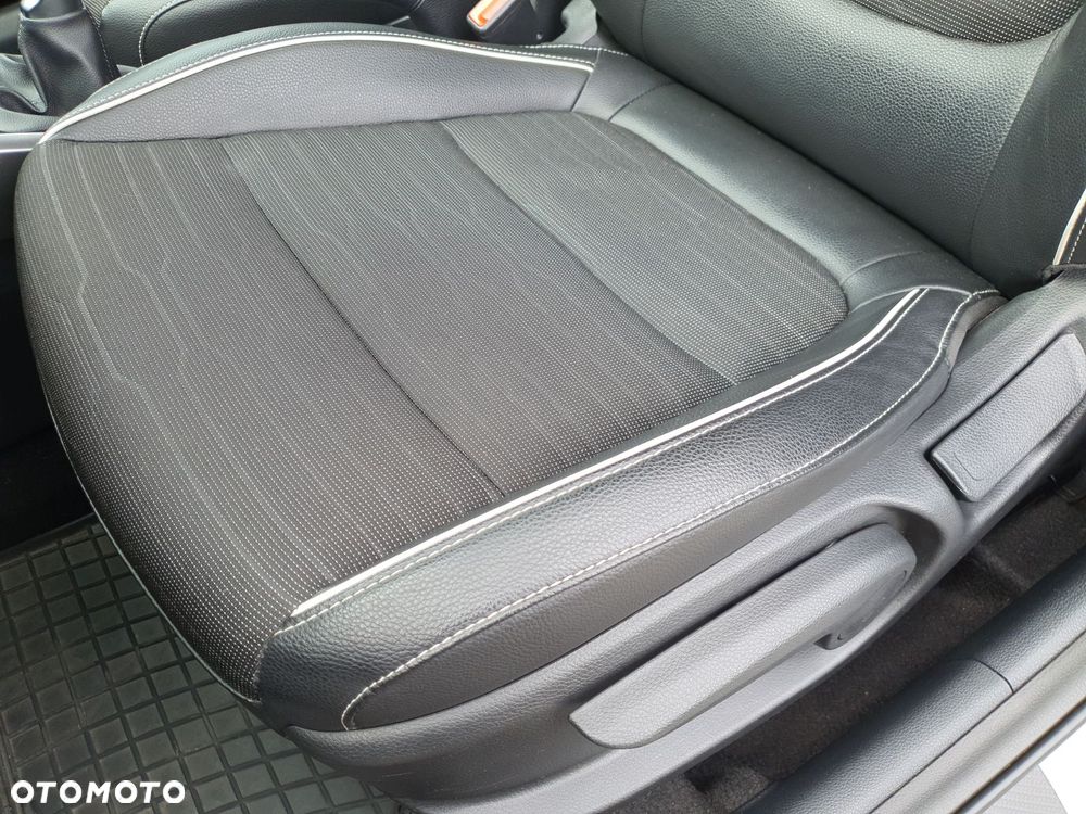 Kia Stonic 1.0 T-GDI MHEV GT Line - 14
