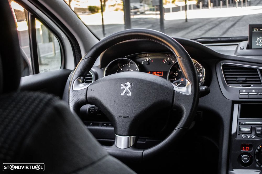 Peugeot 5008 HDI 115 Allure - 32