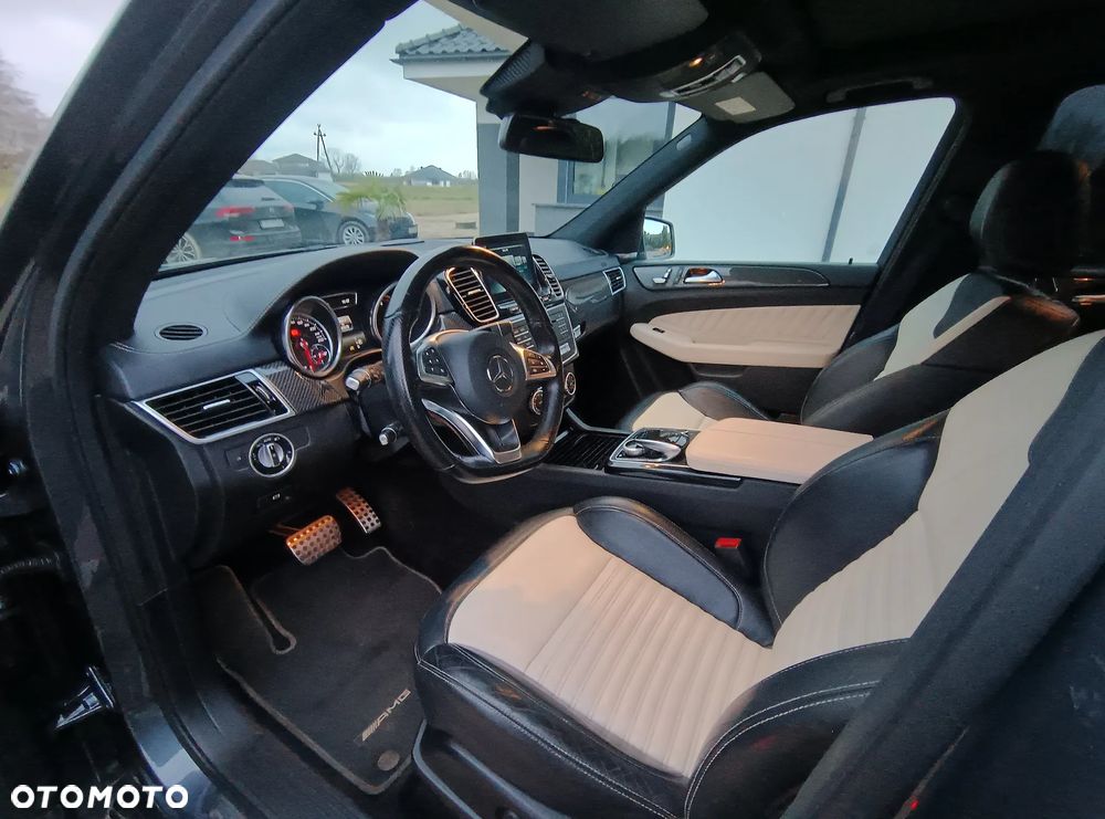 Mercedes-Benz GLE - 10