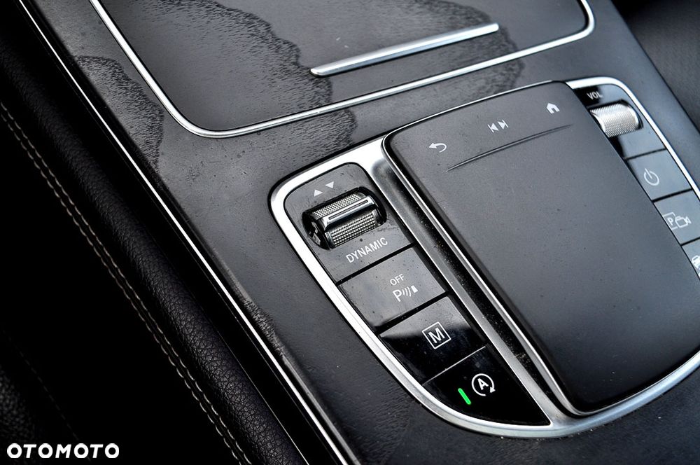 Mercedes-Benz GLC 200 d - 33