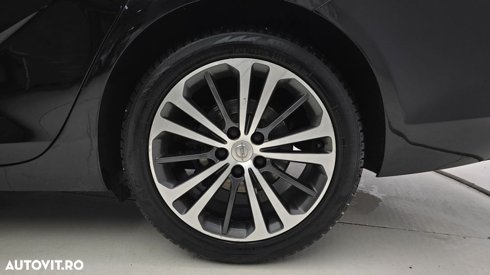 Opel Insignia - 21