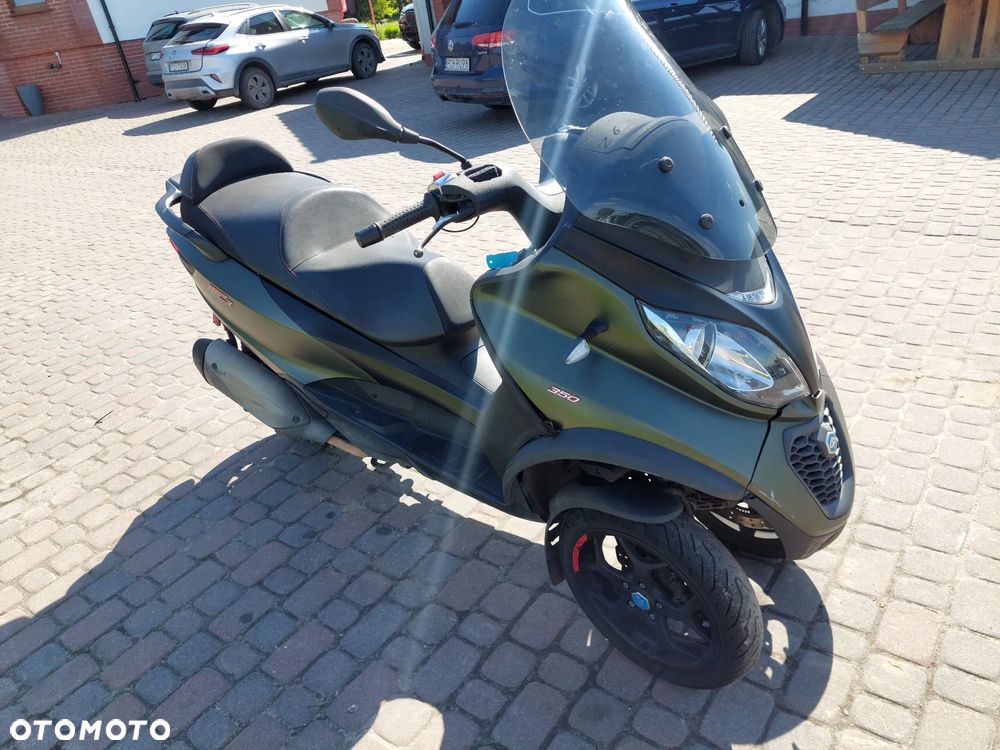 Piaggio MP-3 - 7