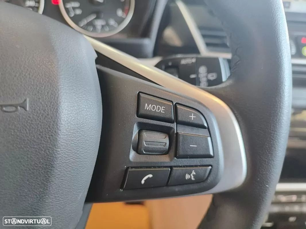 BMW 216 Active Tourer d Line Luxury Auto - 27