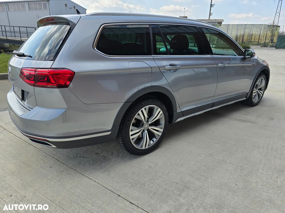 Volkswagen Passat Alltrack 2.0 TDI DSG 4Motion - 3