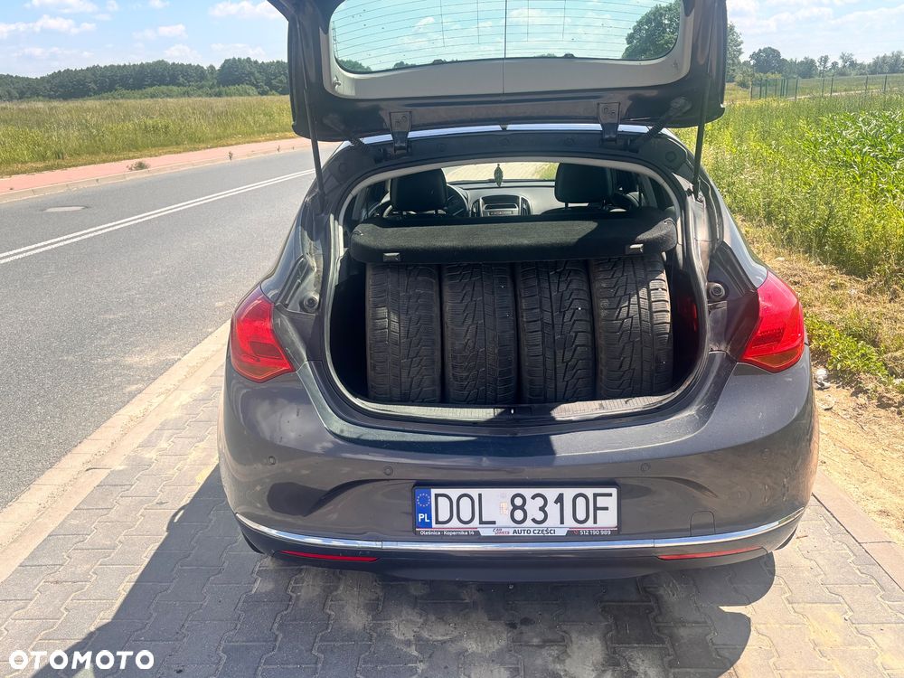 Opel Astra 1.6 Essentia - 18