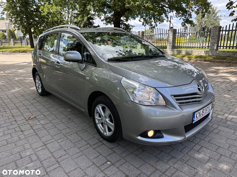 Toyota Verso 2.0 D-4D Executive - 32