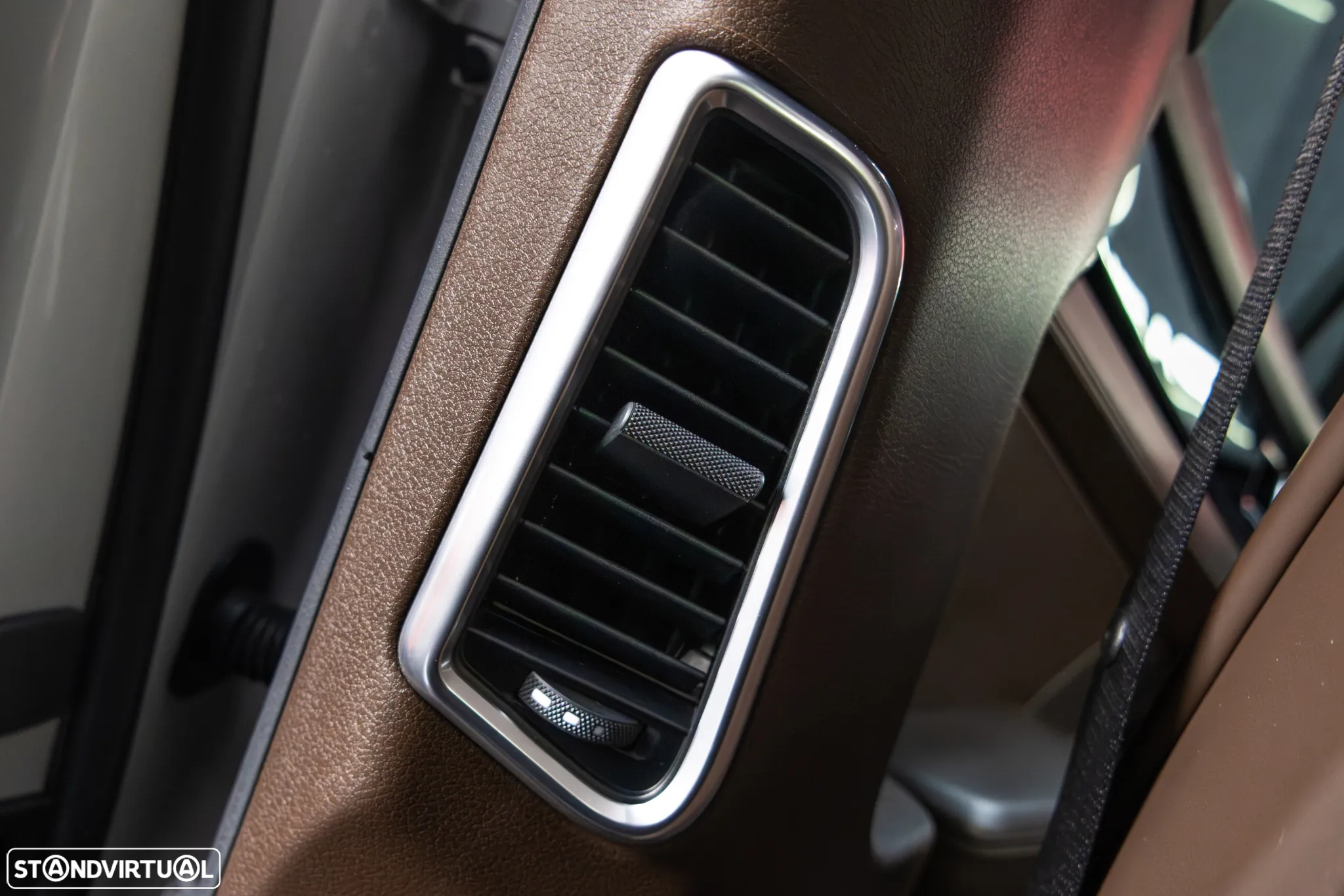 Porsche Panamera 4 E-Hybrid - 37