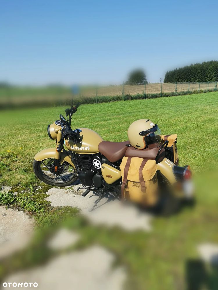 Royal Enfield Classic - 1