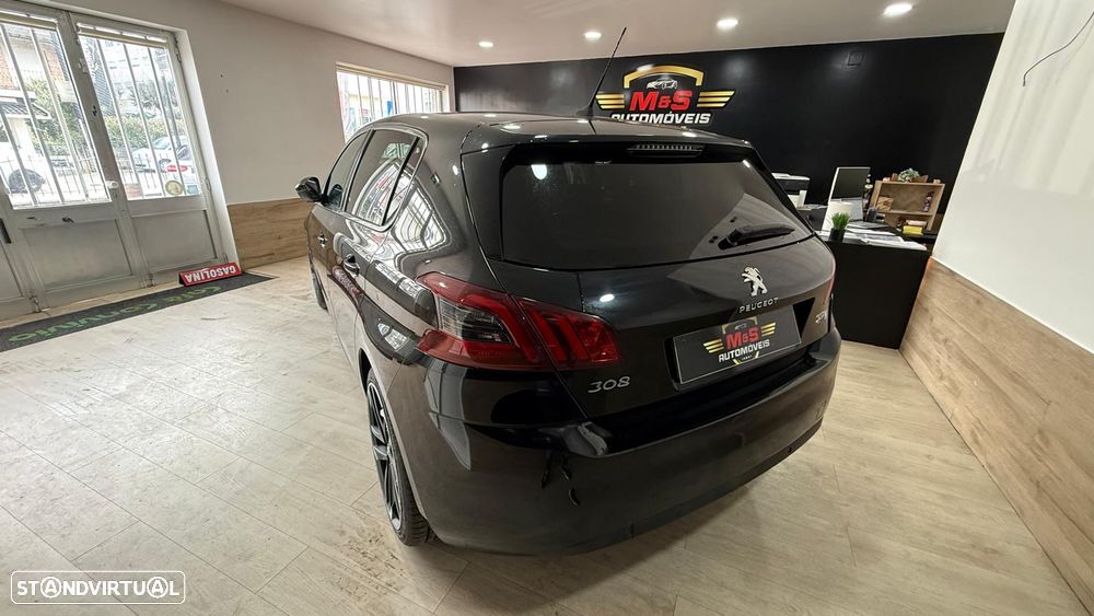 Peugeot 308 PureTech 110 Stop & Start Allure - 11