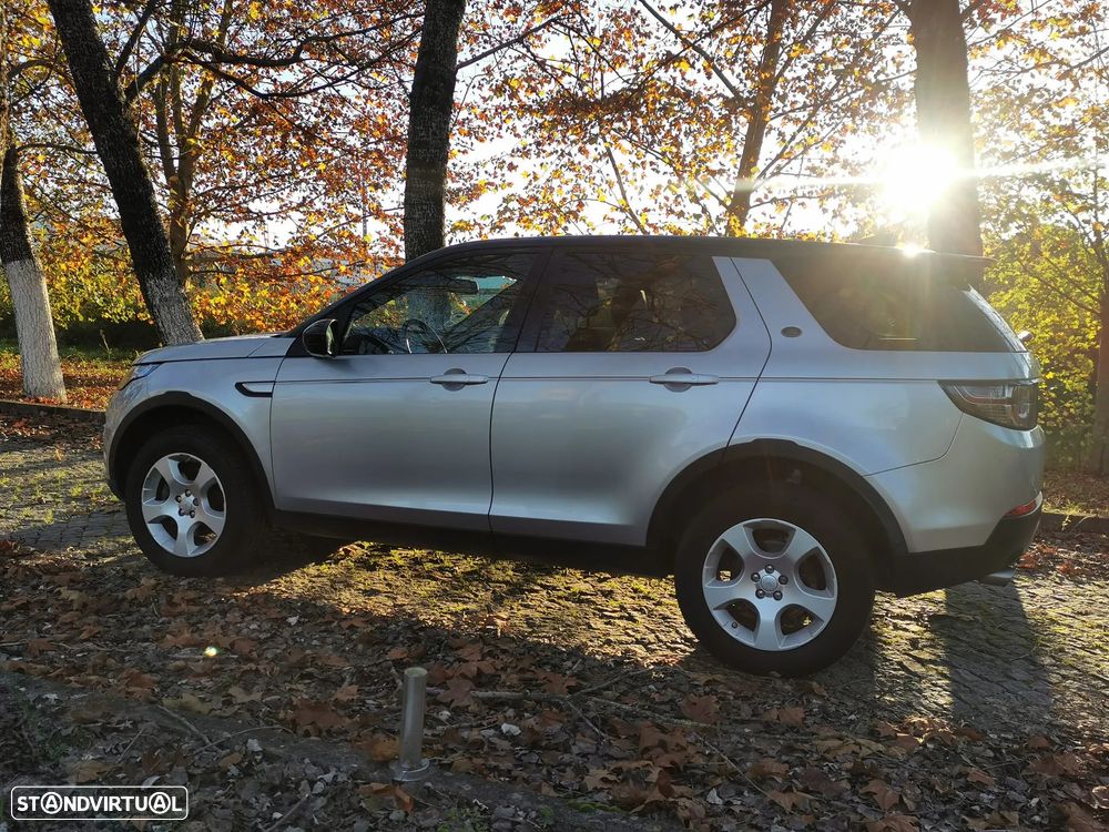 Land Rover Discovery Sport 2.0 eD4 HSE Luxury - 3