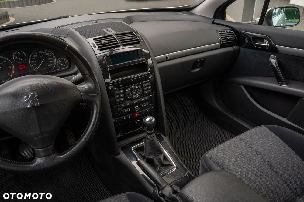 Peugeot 407 - 19