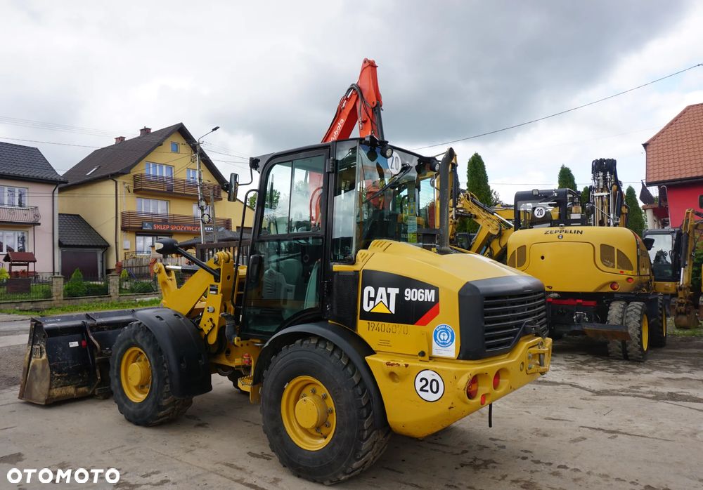 Caterpillar CAT 906 M - 7