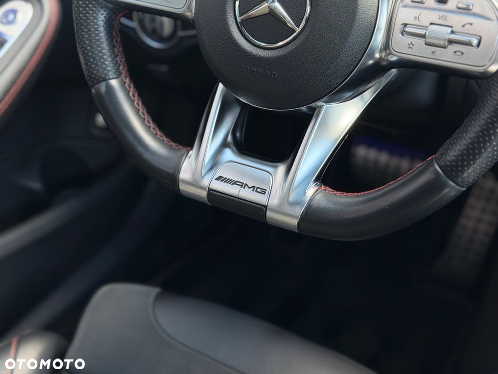 Mercedes-Benz Klasa C AMG 43 4Matic 9G-TRONIC - 26