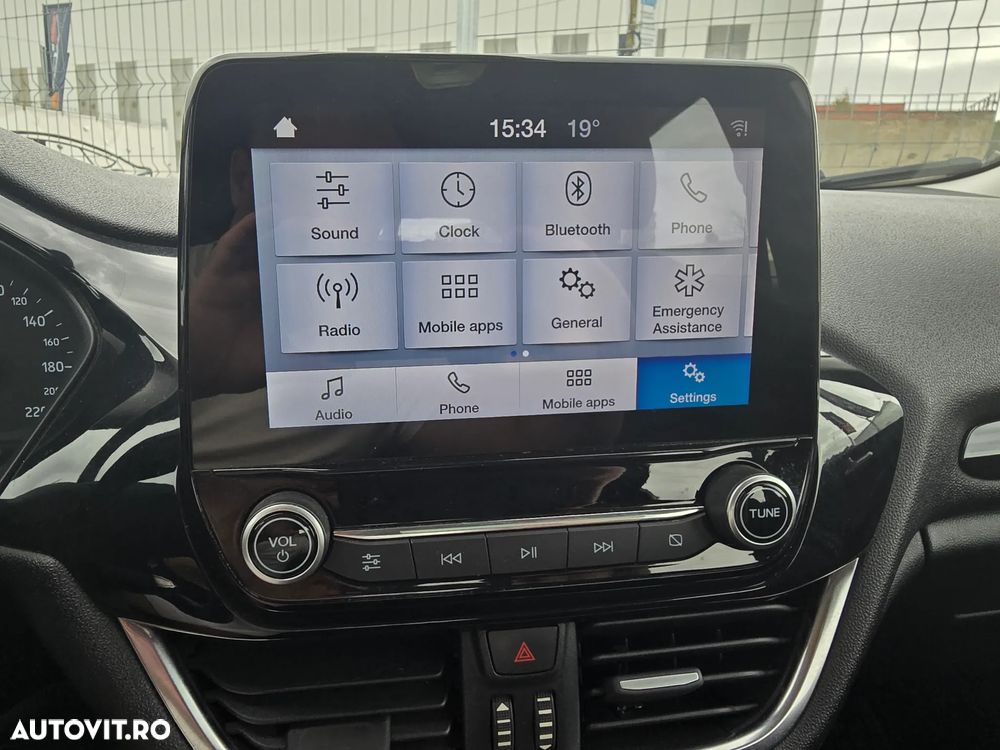 Ford Fiesta 1.1 Trend - 14