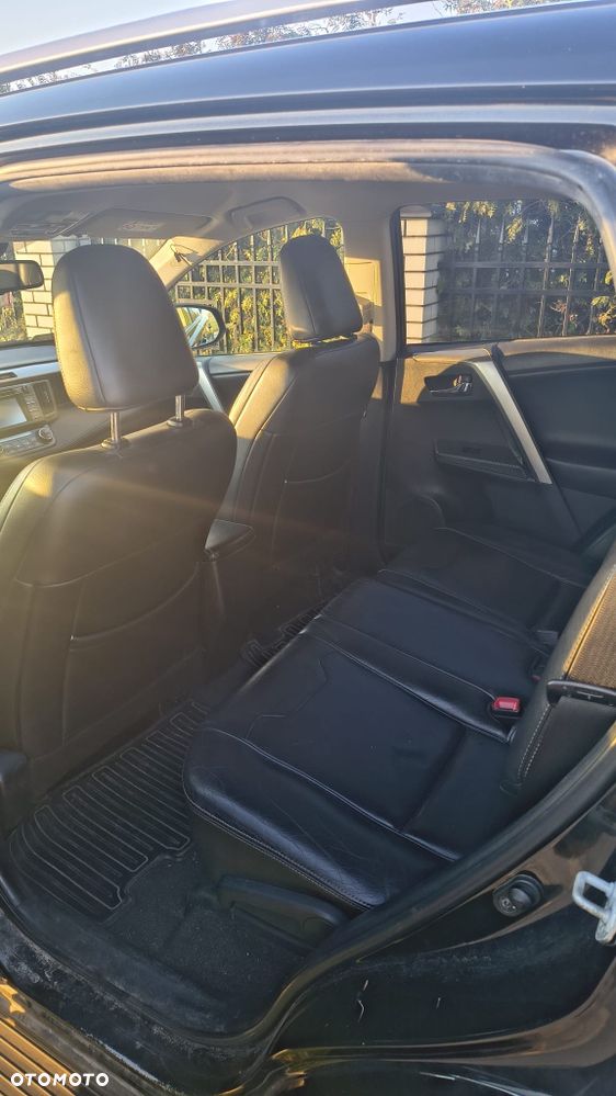 Toyota RAV4 - 6