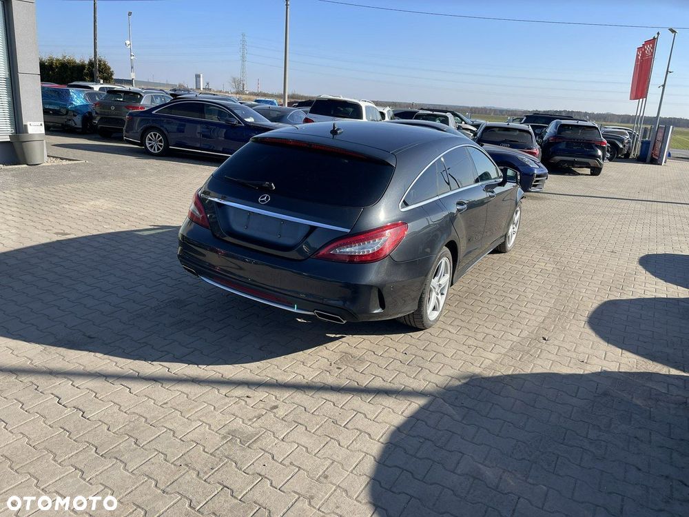 Mercedes-Benz CLS 350 d 4Matic 9G-TRONIC Final Edition - 4