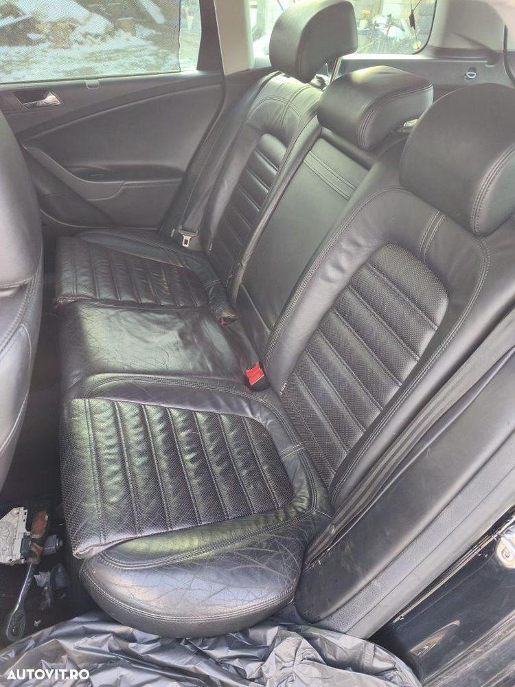 Set fețe de uși piele Dynaudio Volkswagen Passat B6 break variant - 6