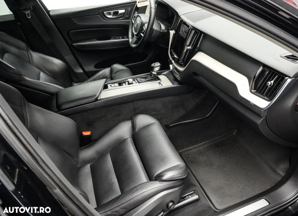 Volvo XC 60 B5 MHEV AWD Inscription - 13