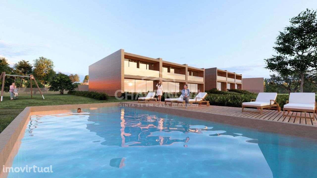 Lote de Terreno p/ 6 Moradias em Valadares - Grande imagem: 2/4