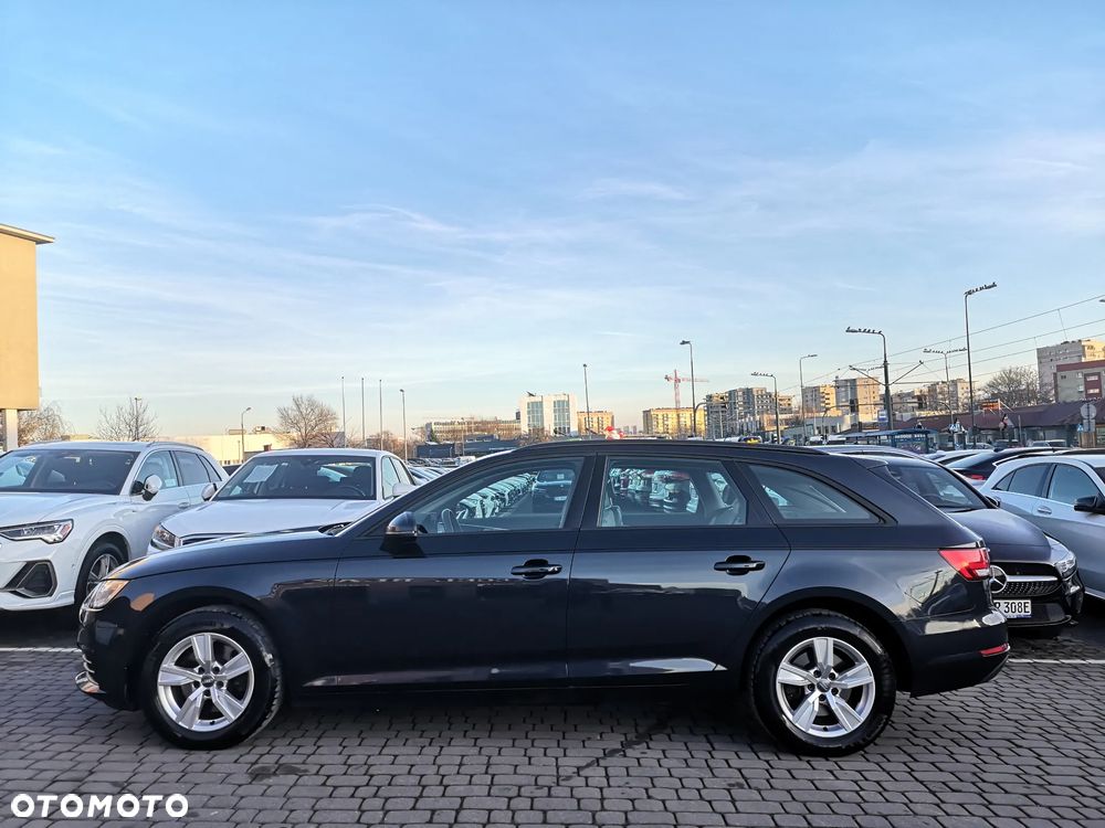 Audi A4 Avant 2.0 TDI design - 6
