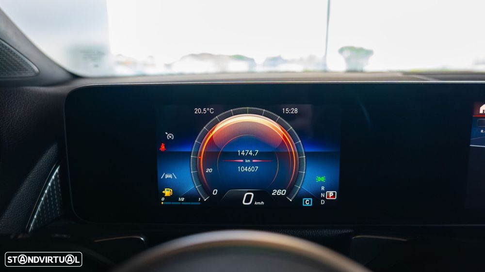 Mercedes-Benz GLB 180 d Progressive - 16