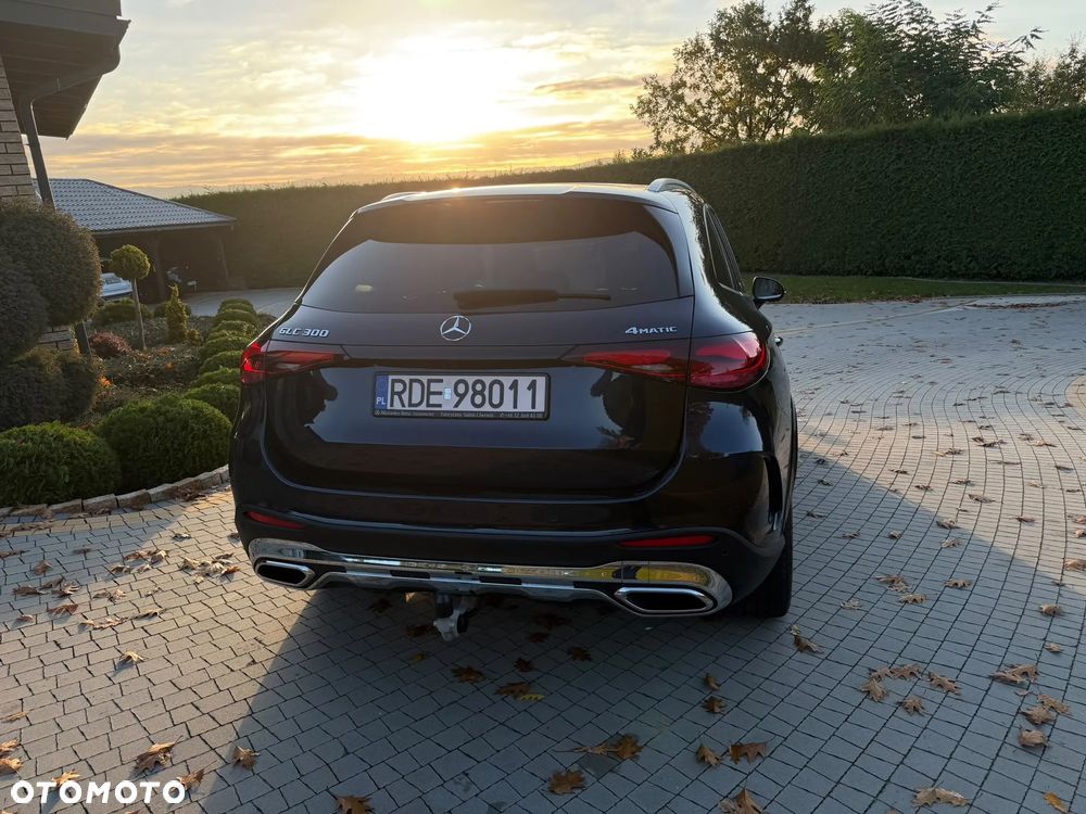 Mercedes-Benz GLC 300 mHEV 4-Matic AMG Line - 14