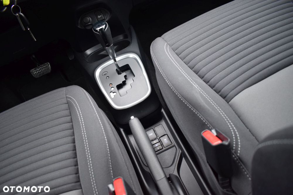 Toyota Yaris 1.5 Premium CVT - 7