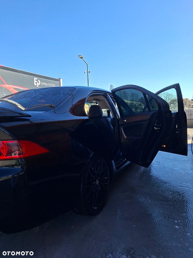 Honda Accord 2.4 Executive - 3