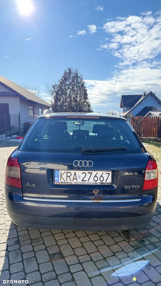 Audi A4 Avant - 4