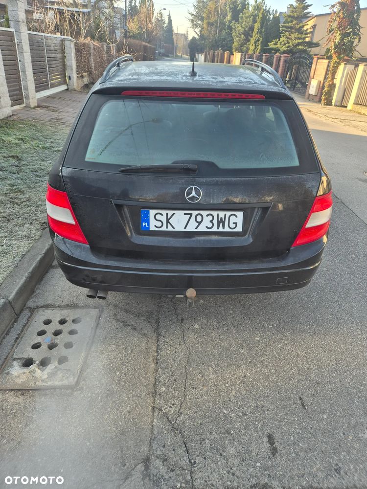 Mercedes-Benz Klasa C 200 CDI DPF Classic - 3