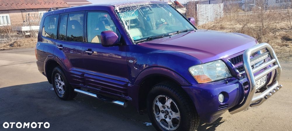 Mitsubishi Pajero - 1