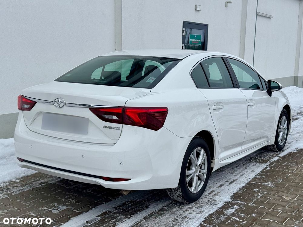Toyota Avensis 1.6 D-4D Prestige - 2