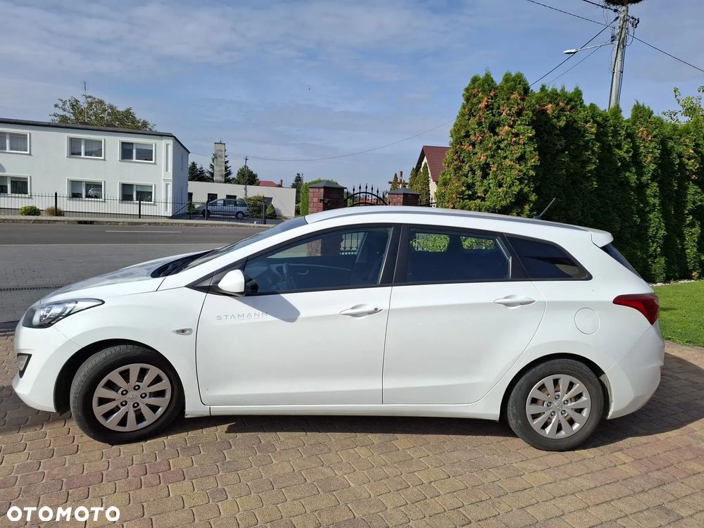 Hyundai i30 blue Kombi 1.6 CRDi Classic - 7