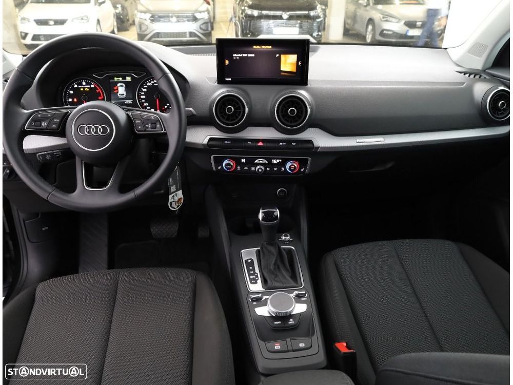 Audi Q2 35 TFSI Advanced S tronic — fotografia 14