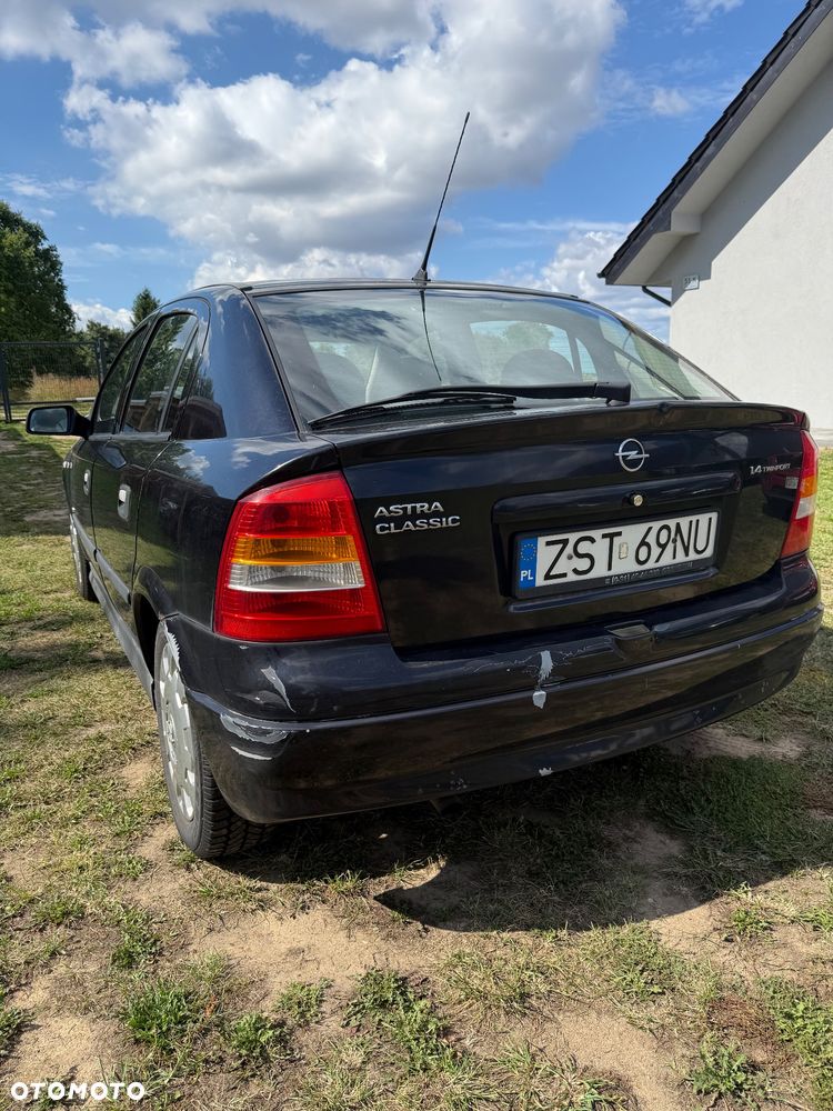Opel Astra 1.4 - 3