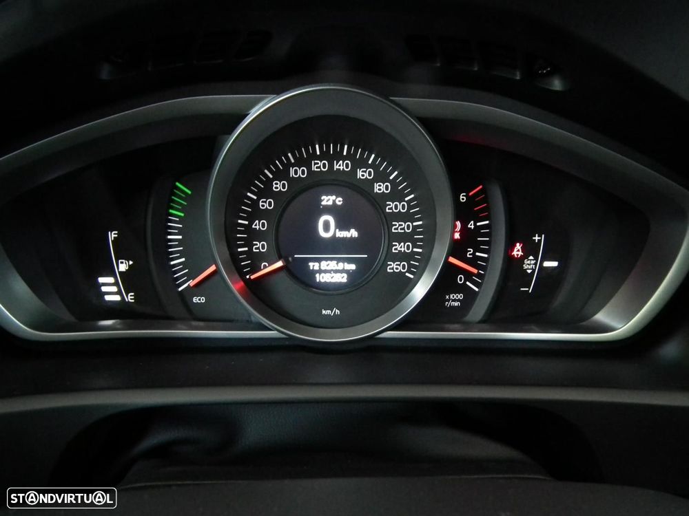 Volvo V40 1.6 D2 Kinetic - 24