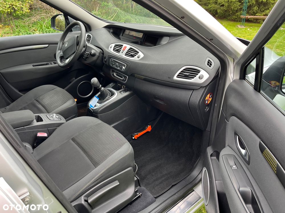 Renault Grand Scenic - 5