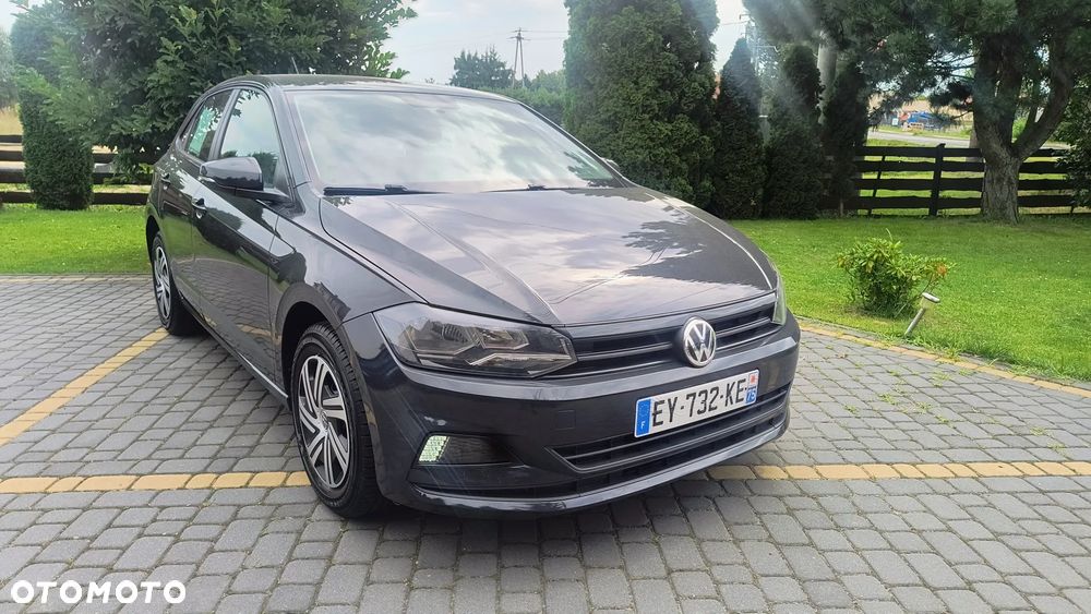 Volkswagen Polo - 2