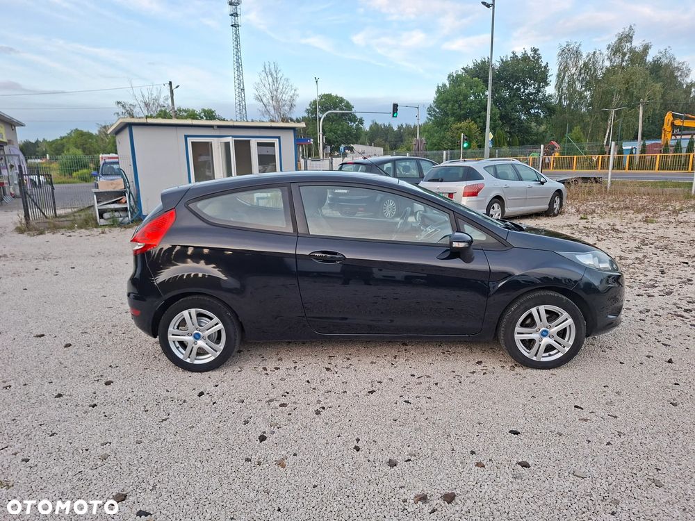Ford Fiesta 1.25 Champions Edition - 21